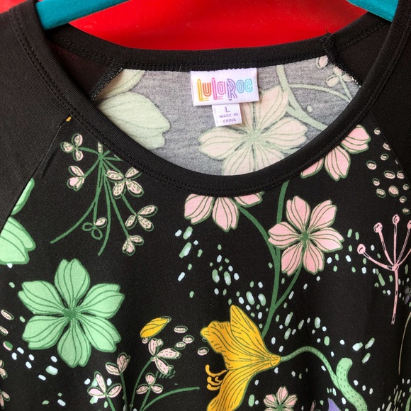 LulaRoe Randy - Picture 2 of 2